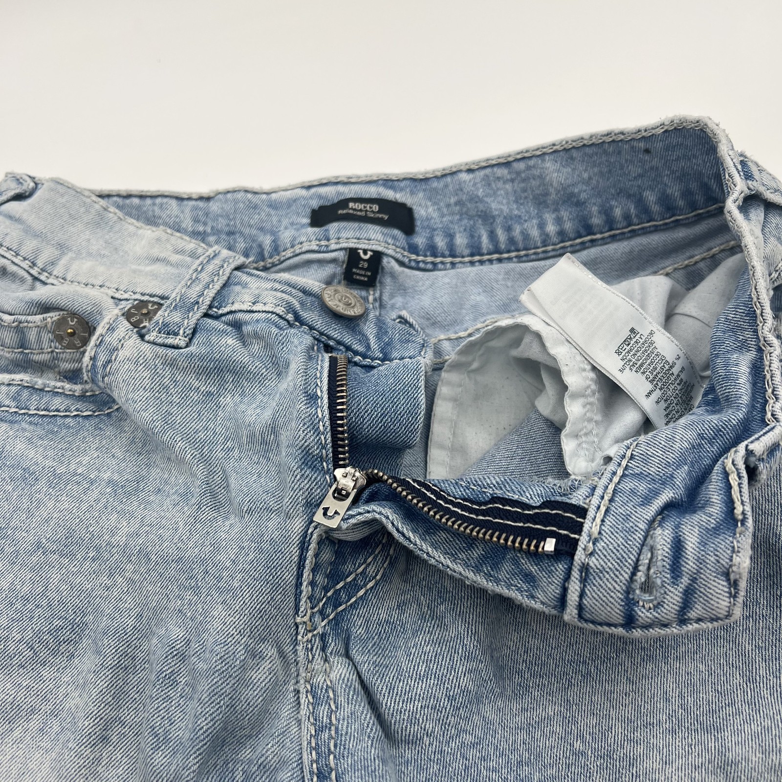 True Religion Rocco Big T Shorts Mens 29 Relaxed Skinny Denim Light Wash EUC thumbnail 4