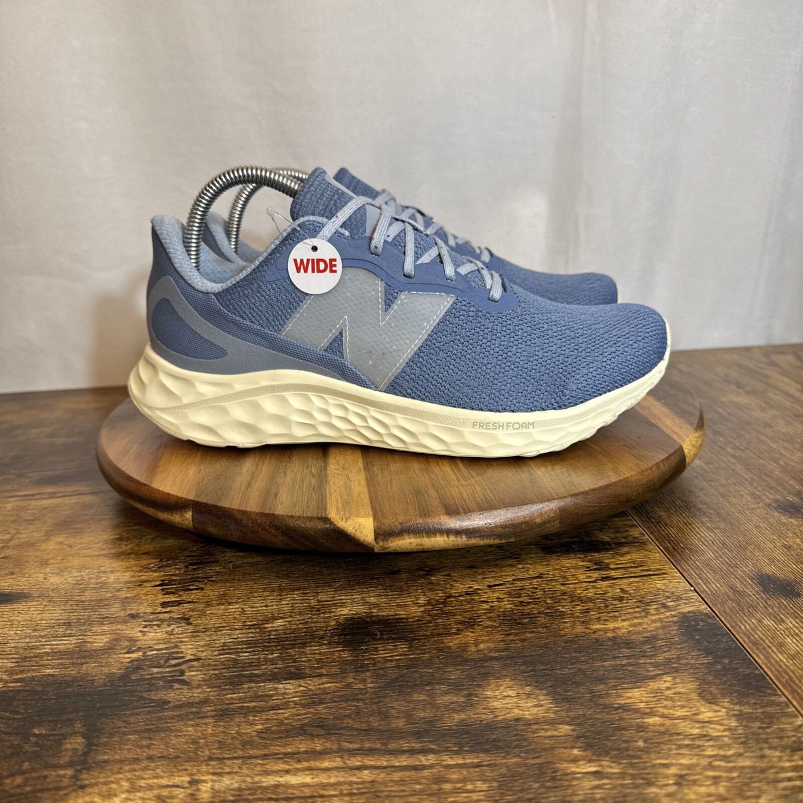 New Balance Womens Arishi V4 Blue Fresh foam Running Shoes Size 9.5 D