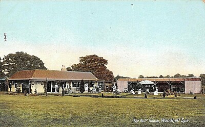 POSTKARTE WOODHALL SPA - DAS GOLFHAUS - ANIMIERTE SZENE