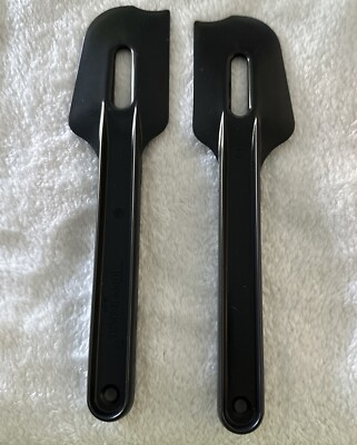 2 Tupperware Black 9 in Paddle Scrapers Spatulas New!