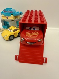 LEGO DUPLO 10846 &ndash; Disney Pixar Cars 3: Flo&rsquo;s Caf&eacute; (2017) &ndash; COMPLETE &ndash; No Box