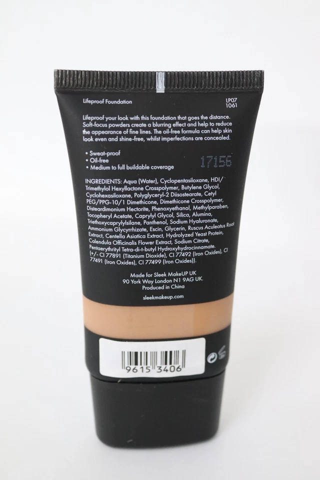 SLEEK LIFEPROOF MEDIUM TO FULL COVERAGE SWEAT-PROOF FOUNDATION 30ML - LP07 - Image 3 of 3