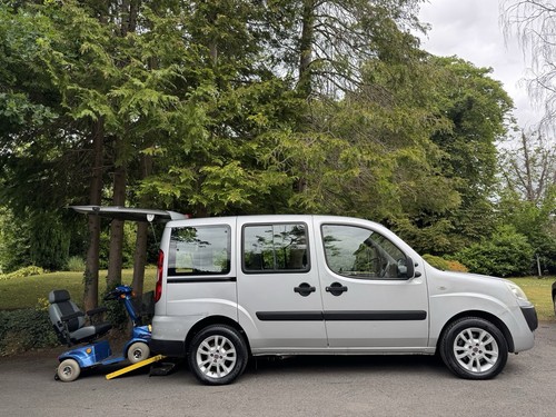Fiat Doblo Wheel Chair Access Vehicle. 1.2 Petrol. WAV. RAMP. ULEZ. SILVER. - Picture 10 of 19