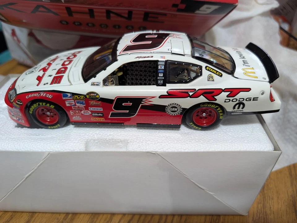 Kasey Kahne #9 McDonald's Dodge Charger 2006 Special Paint Scheme - Image 4 of 4