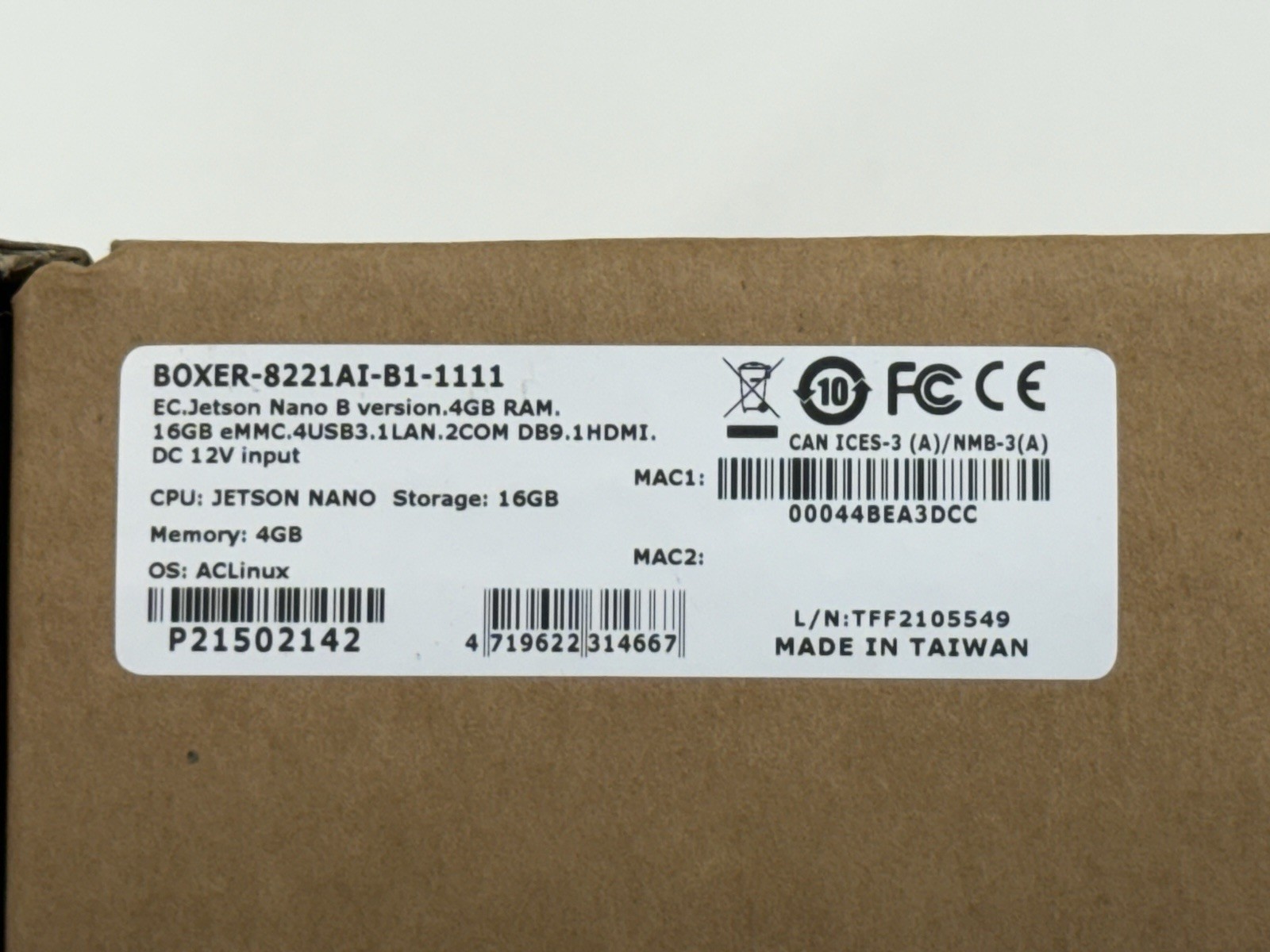 BOXER-8221AI-B1-1111 NVIDIA JETSON NANO B 16GB/4 Manufacturer Series BOXER AAEON