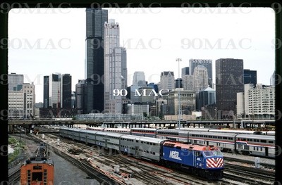 METRA. EMD F40PHM-2 #197. Chicago (IL). Original Slide 1993.