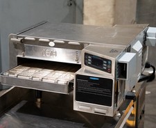 Turbochef Conveyor Pizza Oven - HHC1618 36 inch Single Belt