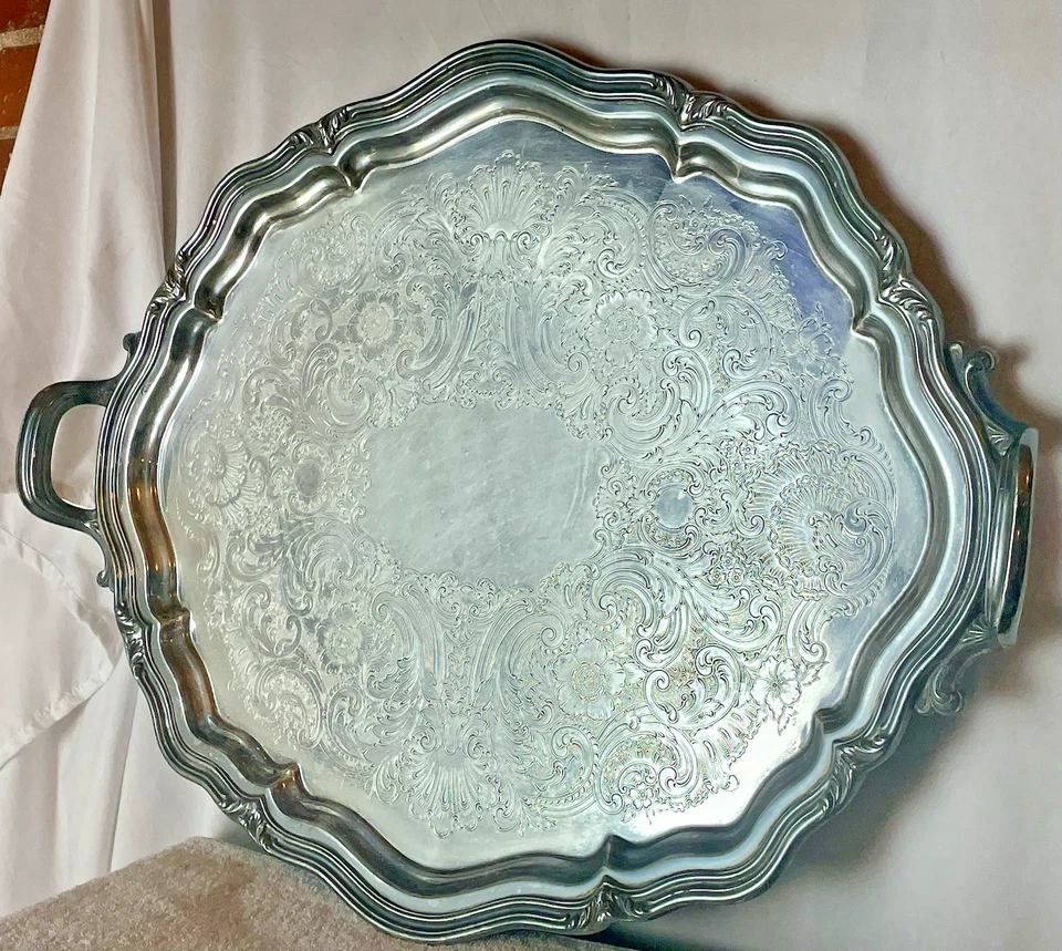VNT REED & BARTON SILVER PLATED ETCHED BUTLERS TRAY HANDLED ORNATE PIERCED 21x28 - Image 3 of 4