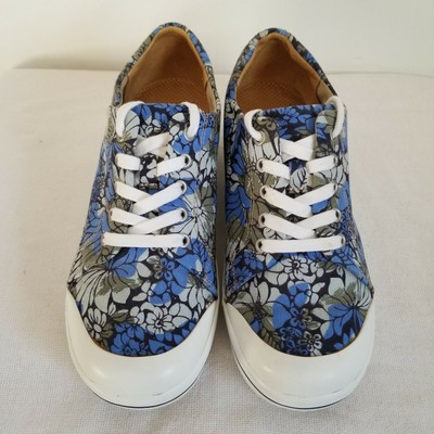 dansko vegan canvas clogs