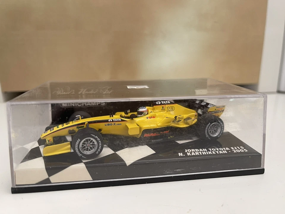 Minichamps Narain Karthikeyan Jordan Toyota EJ15 2005 1/43  - Immagine 2 di 4