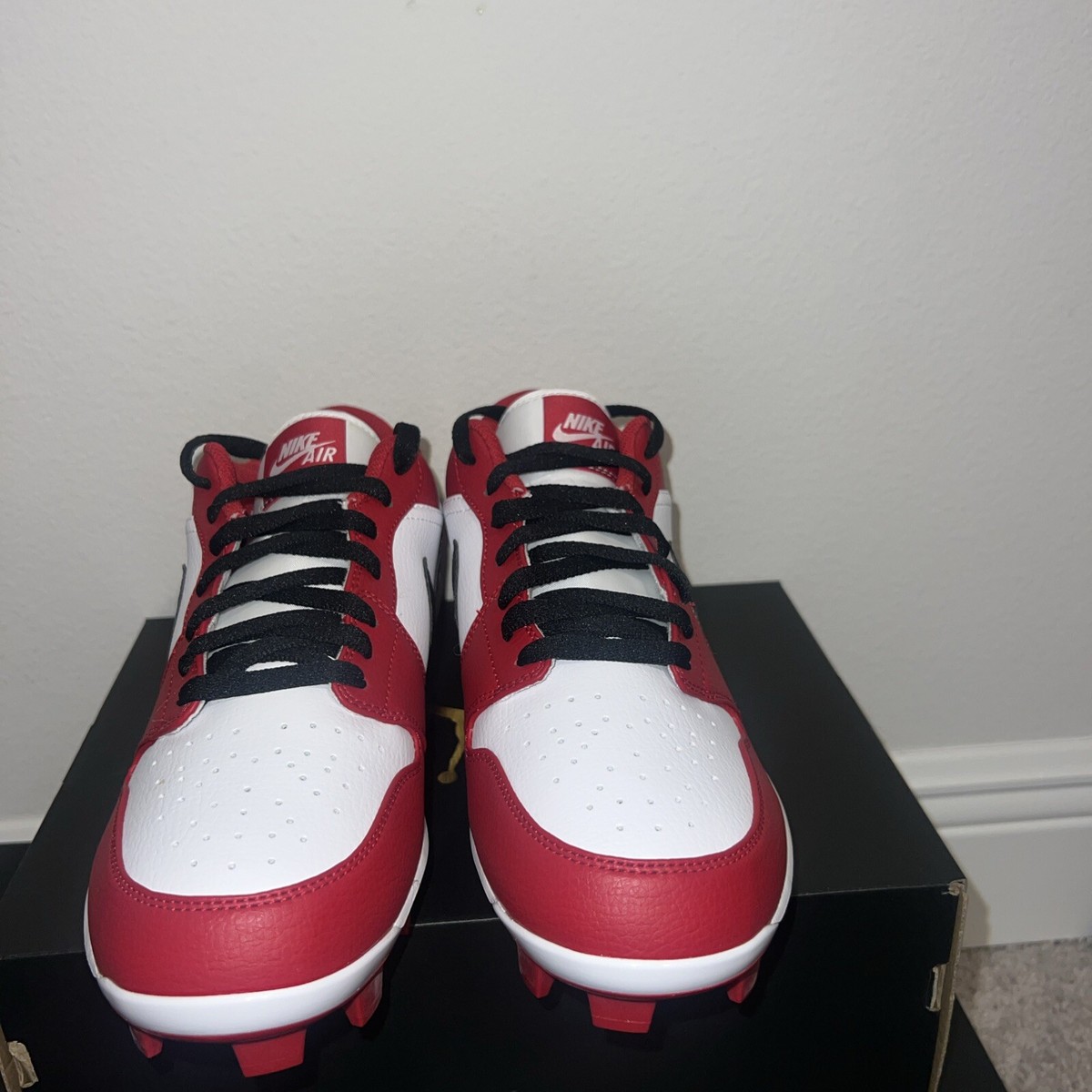 Air Jordan 1 Retro MCS Low \'Chicago\' Red White Baseball Cleats CJ8524-611 Sz 13 Size 13 Air Jordan 1 Retro MCS Low Chicago Red White  main image 3