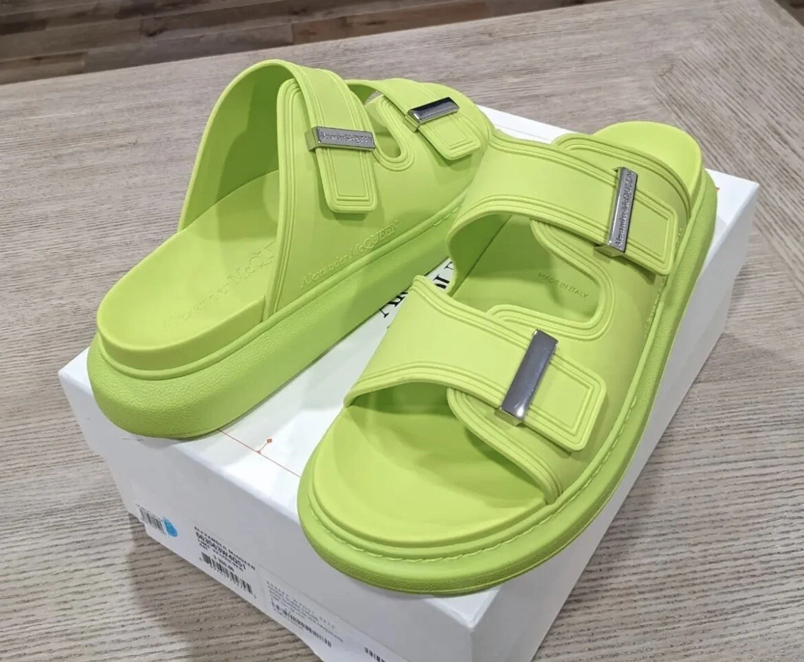 Sandali fluorescenti 44 US 11 da uomo Alexander McQueen cinturino in gomma da $350