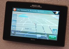 NEW Magellan Maestro 4350 Car Set GPS Bluetooth USA CANADA PR MAPS 4.3" LCD TTS