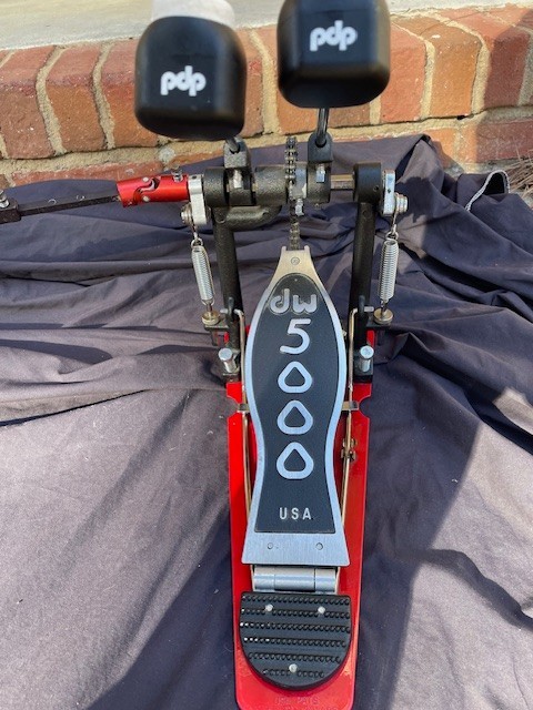DW5000 Double Pedal (Single Chains & Red Base)  Bass Drum Pedal set