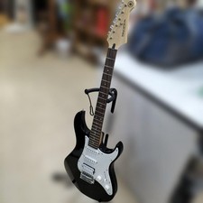YAMAHA PACIFICA 112V