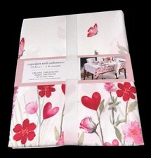 Cupcakes and Cashmere Valentine Theme Tablecloth Oblong Floral Heats 60" x 84"