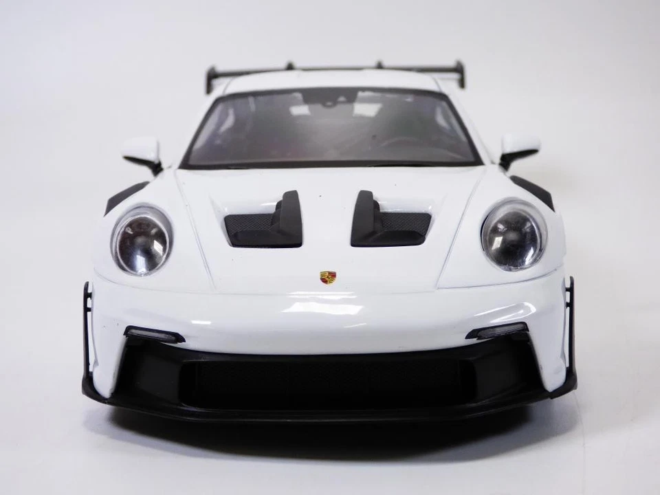PORSCHE 911 - 992 GT3RS blanc & bleu 1/18 2024 - Photo 4/4