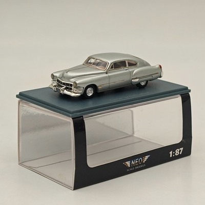 NEO SCALE MODELS 1/87 Cadillac Series 62 Sedanet Coupe Silver Resin Car Limited