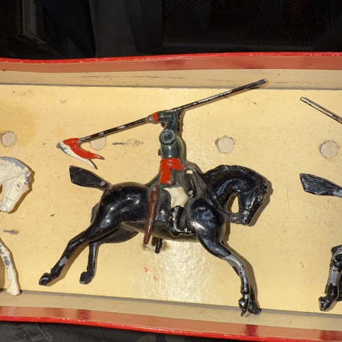 Vintage Britains Lead Cavalry Set – Indian Army w/Box – Regiments of All Nations - Picture 9 of 10
