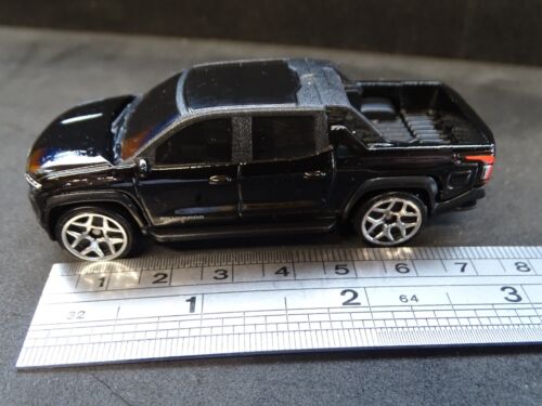 BLACK SILVERADO EV RST TRUCK; HOT WHEELS DIECAST SCALE MODEL CAR NEW ON CARD - Picture 10 of 18