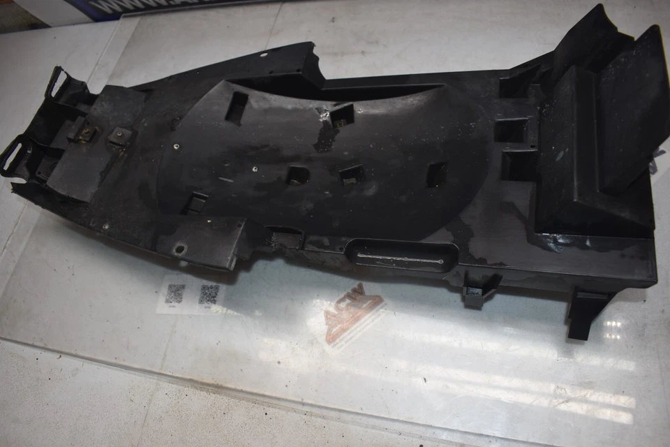 Guardabarros bajo cola ED10 2001 Yamaha FZ1 FZS1000 1000 Fz Fzs Fazer envío gratuito a Estados Unidos Foto 2 de 4