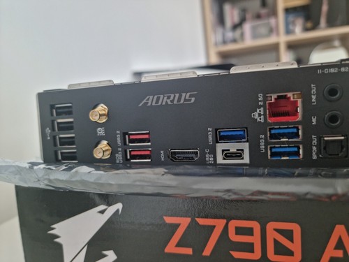 CPU i9 13900k + Gigabyte Z790 Motherboard + CORSAIR 2x16GB DDR4 RAM - BUNDLE - Photo 13/16