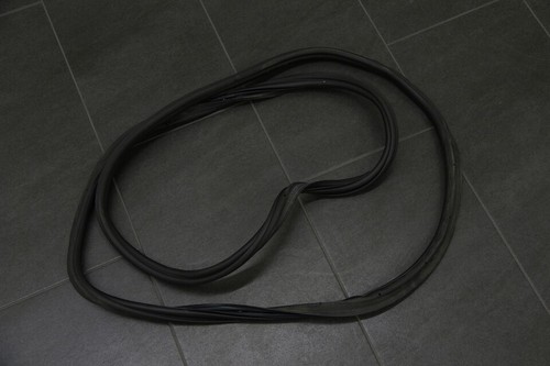 Original VW Golf 7 e-Golf Dichtung 5G6827705D Heckklappe Gummidichtung 6 km