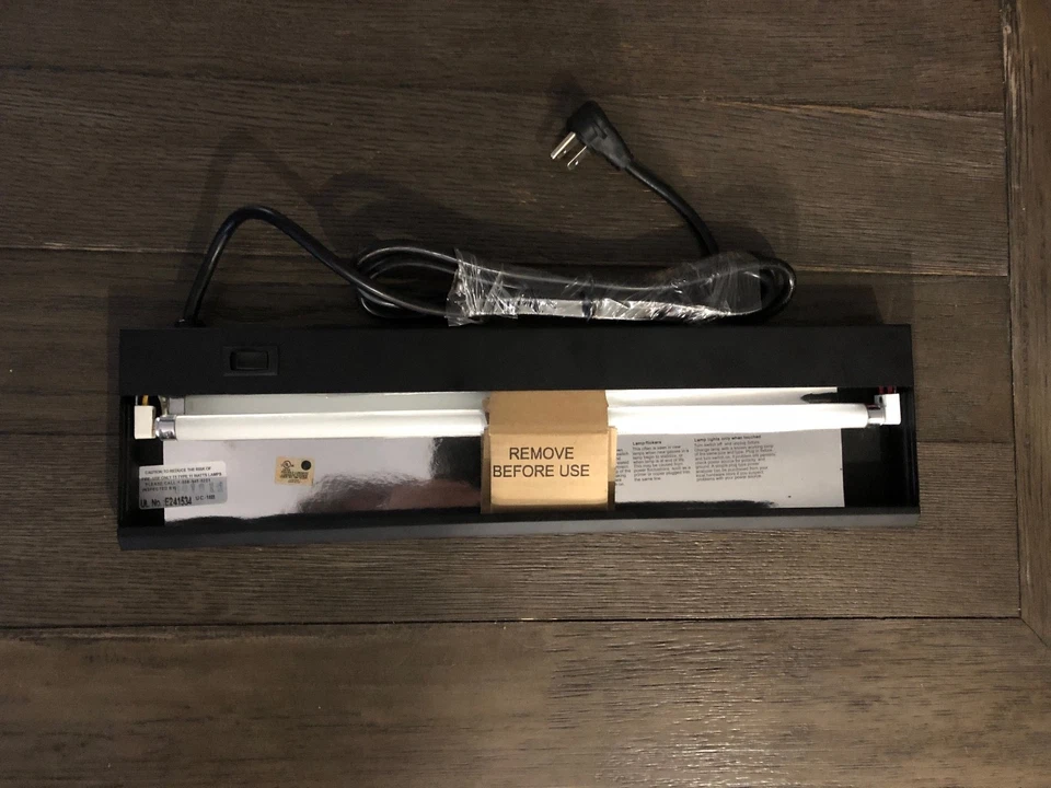 Luz de trabajo de almacenamiento apilable HON, negra HH870924 debajo del gabinete Foto 2 de 2