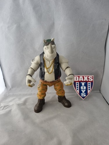 Grande figurine Teenage Mutant Ninja Turtles Rocksteady 11 pouces TMNT 2015