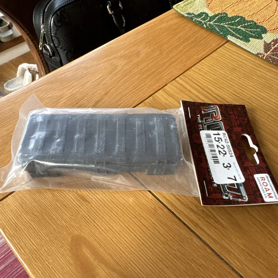 RC 4WD Roam Adventure 1/10 95L Rugged Case RC4Z-S0524 - Image 2 of 4