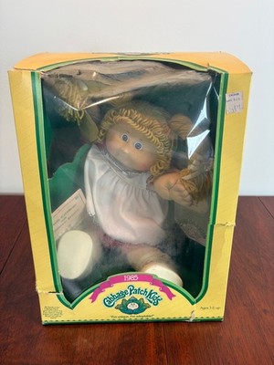 Vintage 1985 Cabbage Patch Kids Girl Doll Original Box Coleco MANDY IVY Nov 1