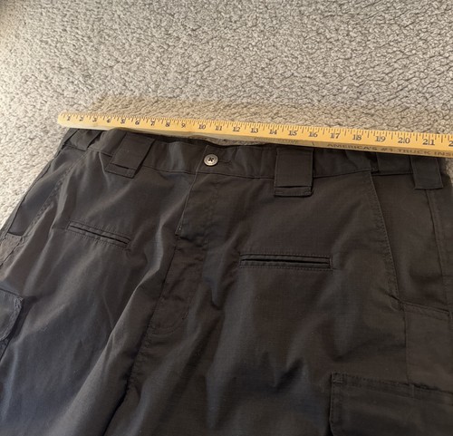 Propper Men’s Cargo Lightweight tactical Shorts Black Canvas Telflon RN# 89706 - Picture 3 of 12