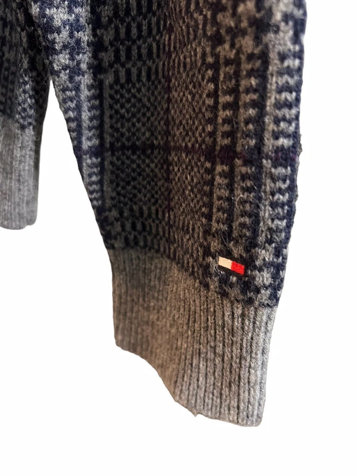 Tommy Hilfiger Sweater Mens Medium Blue/Gray Wool Blend Houndstooth Shawl Collar - Image 4 of 4