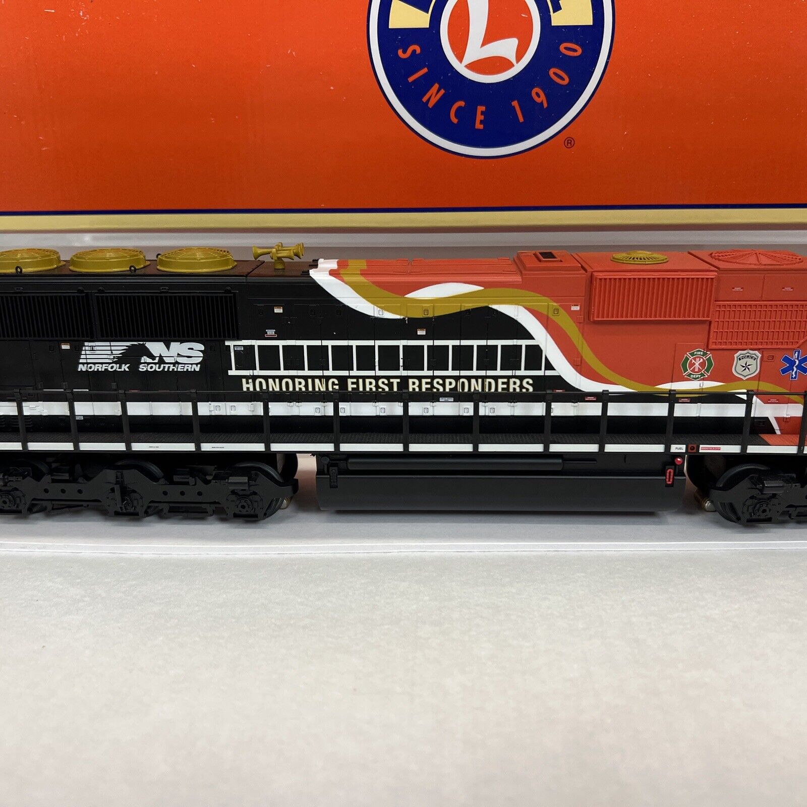 Picture 4 of 19