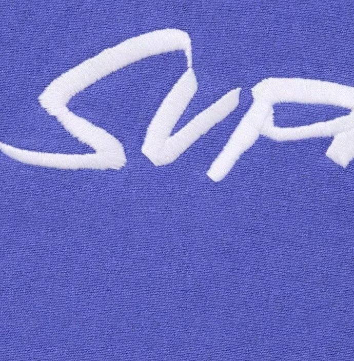Felpa con cappuccio Supreme Futura logo taglia large viola viola senza scatola