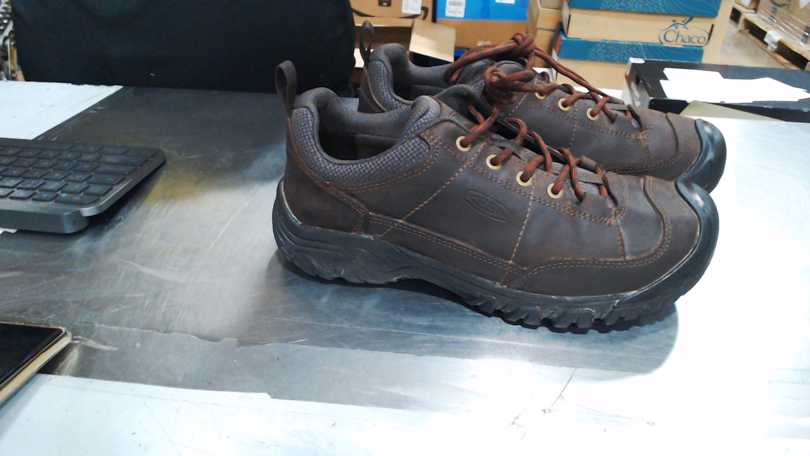 LikeNew_KEEN Scarpe da trekking casual Oxford Targhee 3 da uomo _Dark Earth Mulch_8 5