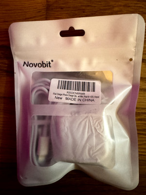 NEW White Novobit USB-C iPhone/ iPad Charger X002EN6RMR-keep your device powered