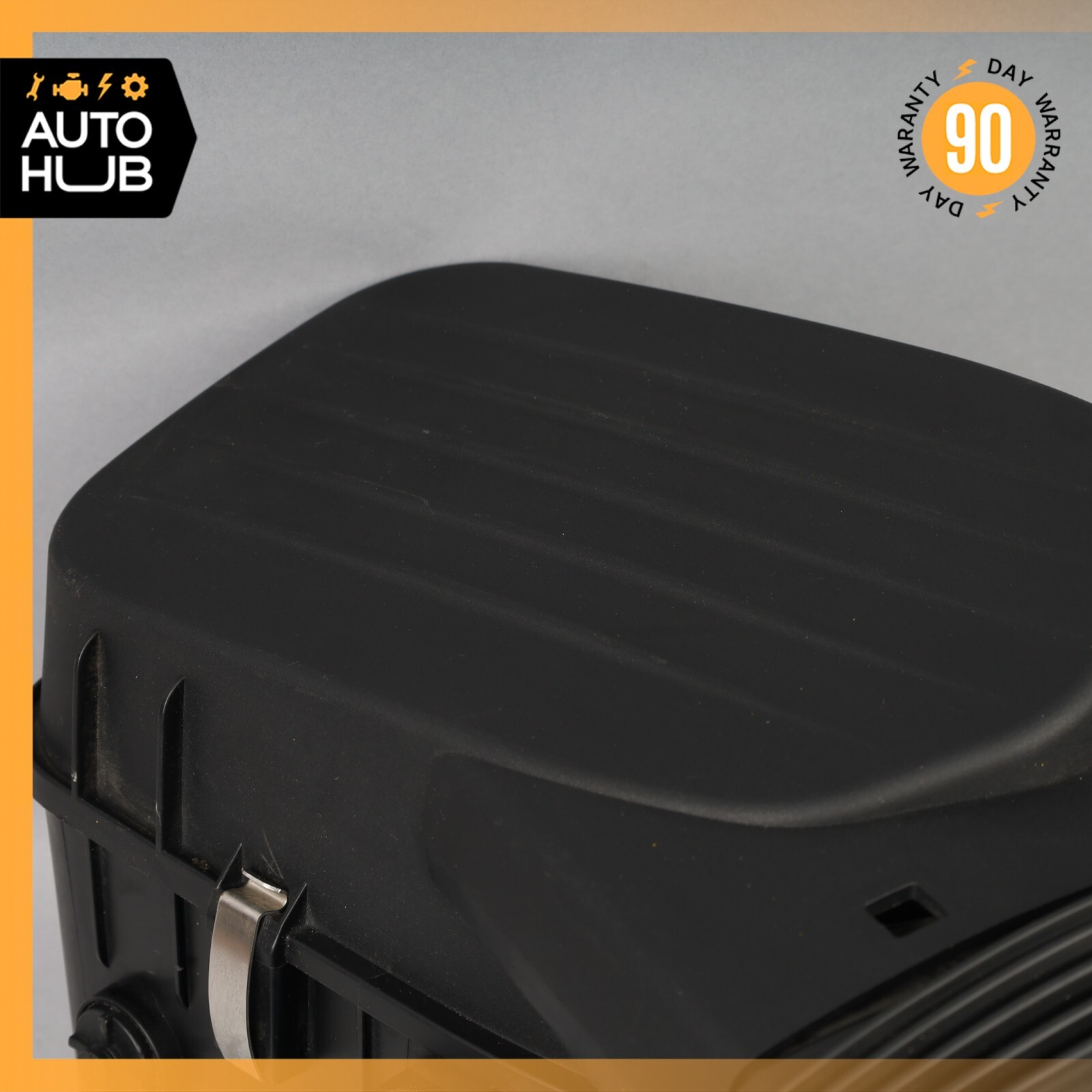 14-18 Maserati Quattroporte Ghibli Engine Air Intake Filter Right 670001543 OEM