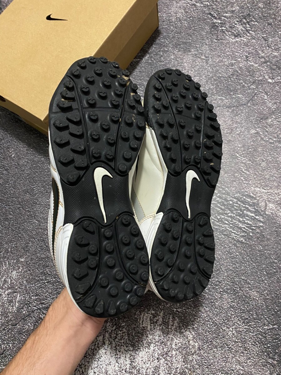 【NIKE】2006 TOTAL 90s shift TF Turf 2006 Nike Total 90 shift TF Turf Size 35.5 vintage soccer
