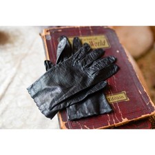 Black Leather Kidskin Driving Gloves Ladies Size 7.5 Scalloped Edges