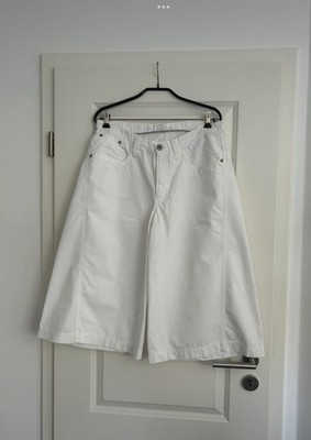 Neu Bermudas von Peak Performance in Größe W31 Passt bei Gr.38.