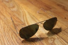 Ray-Ban RB3025 Brown Polarized Lens Gold Metal Frame Sunglasses