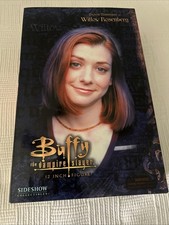 Buffy the Vampire Slayer -Side show Collectibles-Willow Rosenberg- Red Bag- 12”
