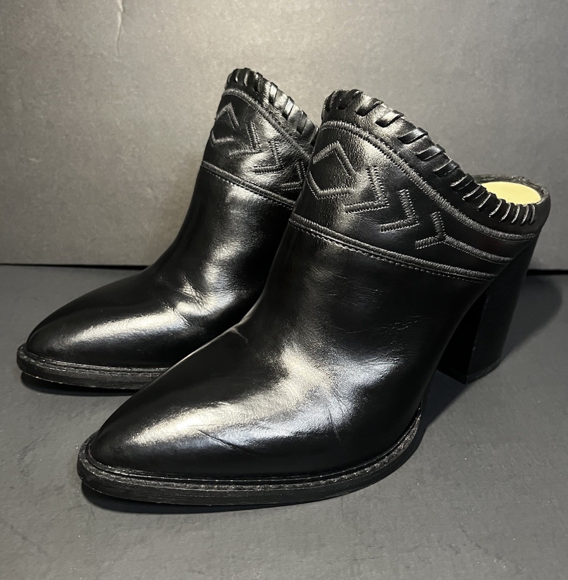 Chinese Laundry Kristin Cavallari Nikki Black Leather Mules Size 6