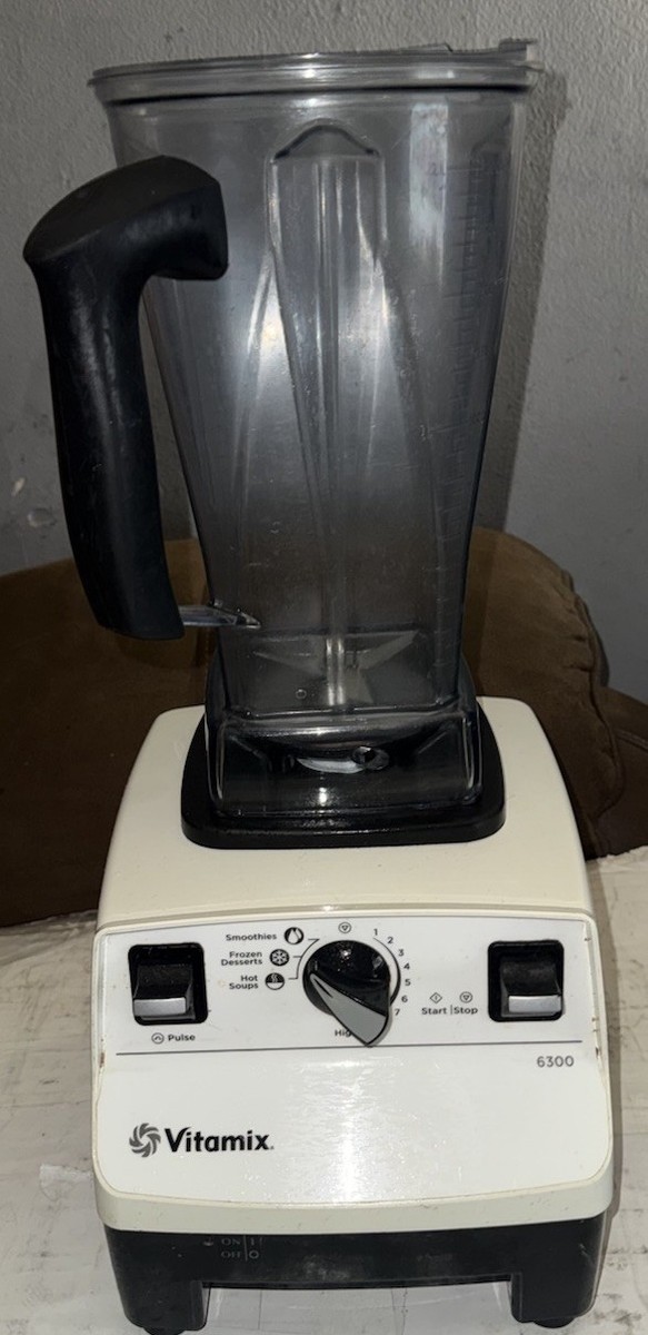 Vitamix ブレンダー ホワイト Vitamix Blender Professional-Grade, 64 oz. Container, White