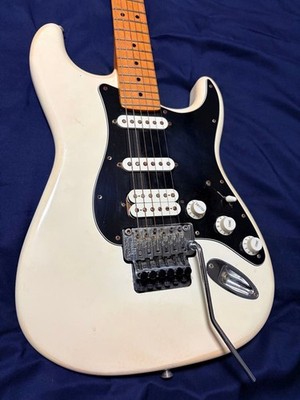 Fender Player Strat FR HSS MN PWT