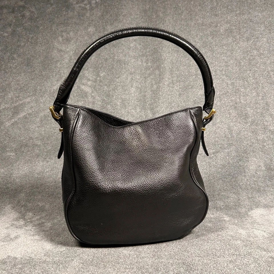 J. Bolso de hombro Hobo Crew de cuero granulado negro herrajes dorados Foto 2 de 4