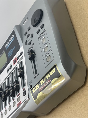 BOSS BR-1180 CD Digital Recording Studio Multi Track Recorder - Spares or Repair - Picture 10 of 19