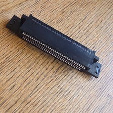 72 pin connector. Nintendo NES