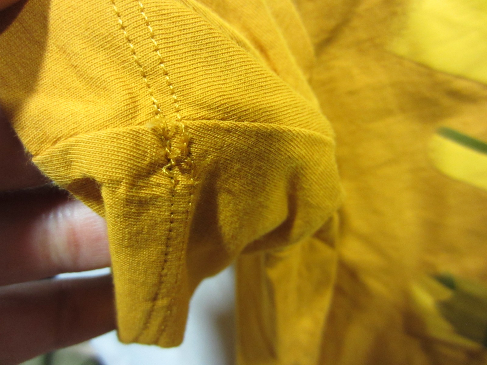 Arc'teryx T Shirt Effetto Aerografo Loco Manica Corta Giallo Senape Uomo Medium